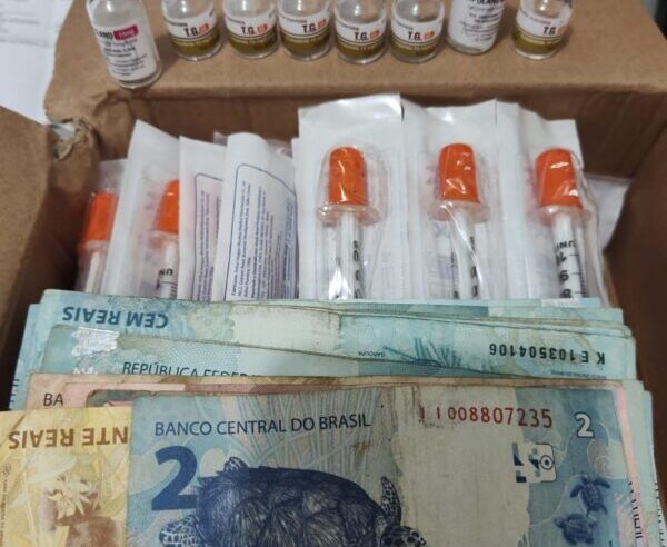 REGIÃO: PM CUMPRE MANDADO E APREENDE “CANETAS EMAGRECEDORAS”. DUAS MULHERES FORAM  PRESAS