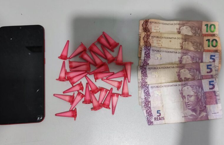 HOMEM É PRESO, EM GUAÍRA, SUSPEITO DE ENVOLVIMENTO COM O TRÁFICO DE DROGAS