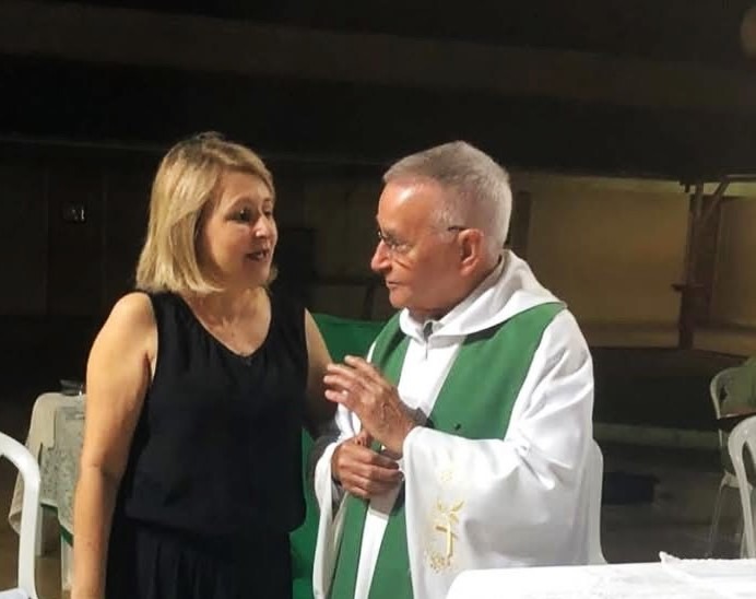 VEREADORA MARIA ADRIANA PROPÕE HOMENAGEM AO PADRE GUSTAVO COM NOME EM PRÓPRIO PÚBLICO