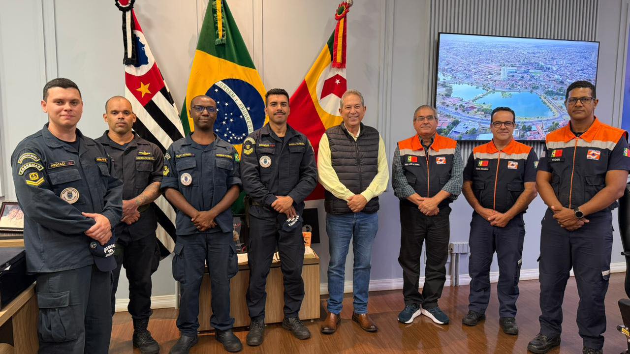 PREFEITO DE BARRETOS RECEBE OFICIAIS DA MARINHA QUE IRÃO VISTORIAR A PONTE DE VOLTA GRANDE ENTRE SP E MG