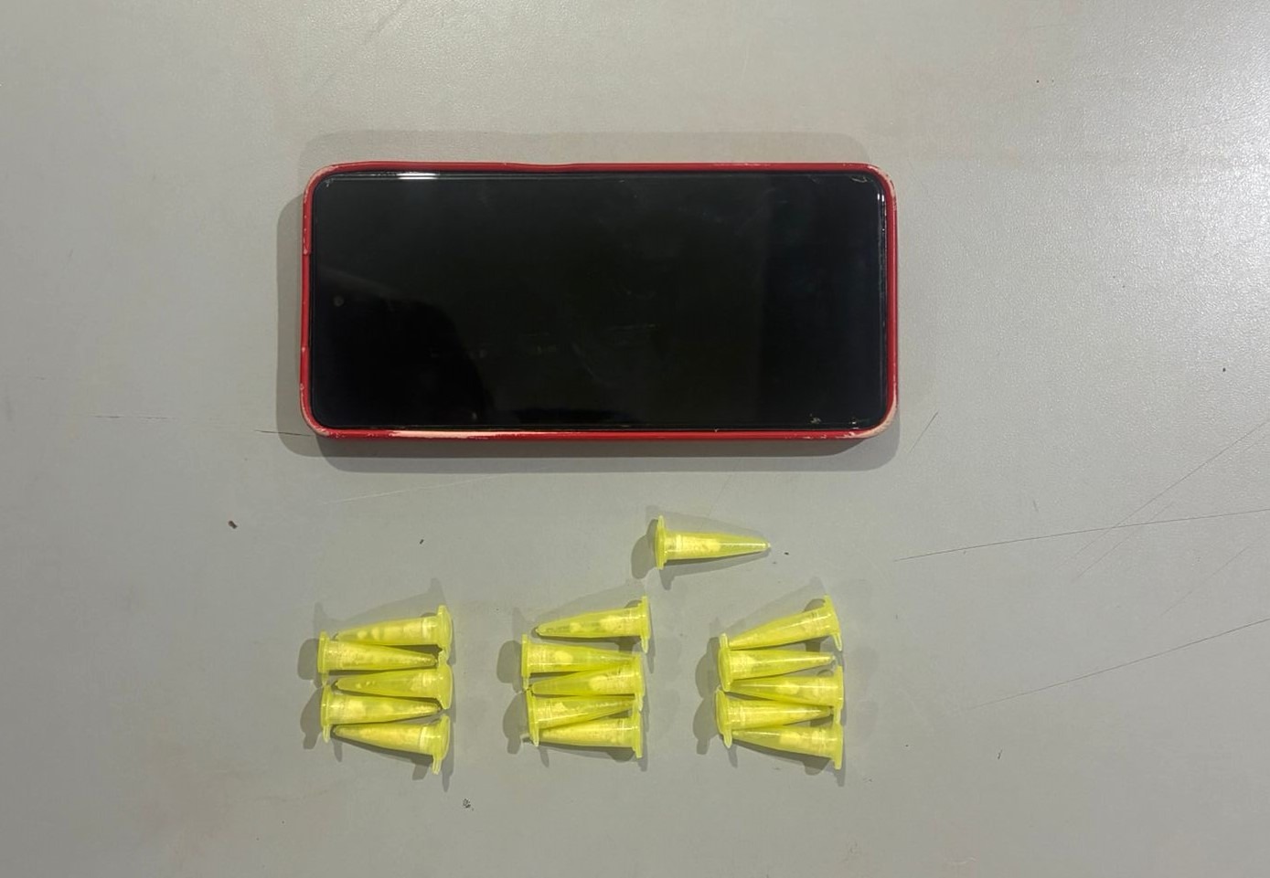 INDIVÍDUO É PRESO EM GUAÍRA, SUSPEITO DE ENVOLVIMENTO COM O TRÁFICO DE DROGAS