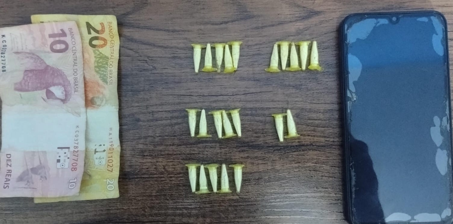 MENOR É APREENDIDO, EM GUAÍRA, POR SUSPEITA DE ENVOLVIMENTO COM O TRÁFICO DE DROGAS
