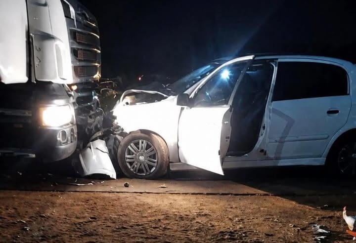 ESPOSA DE MIGUELOPENSE MORRE EM COLISÃO FRONTAL COM CAMINHÃO EM UBERABA
