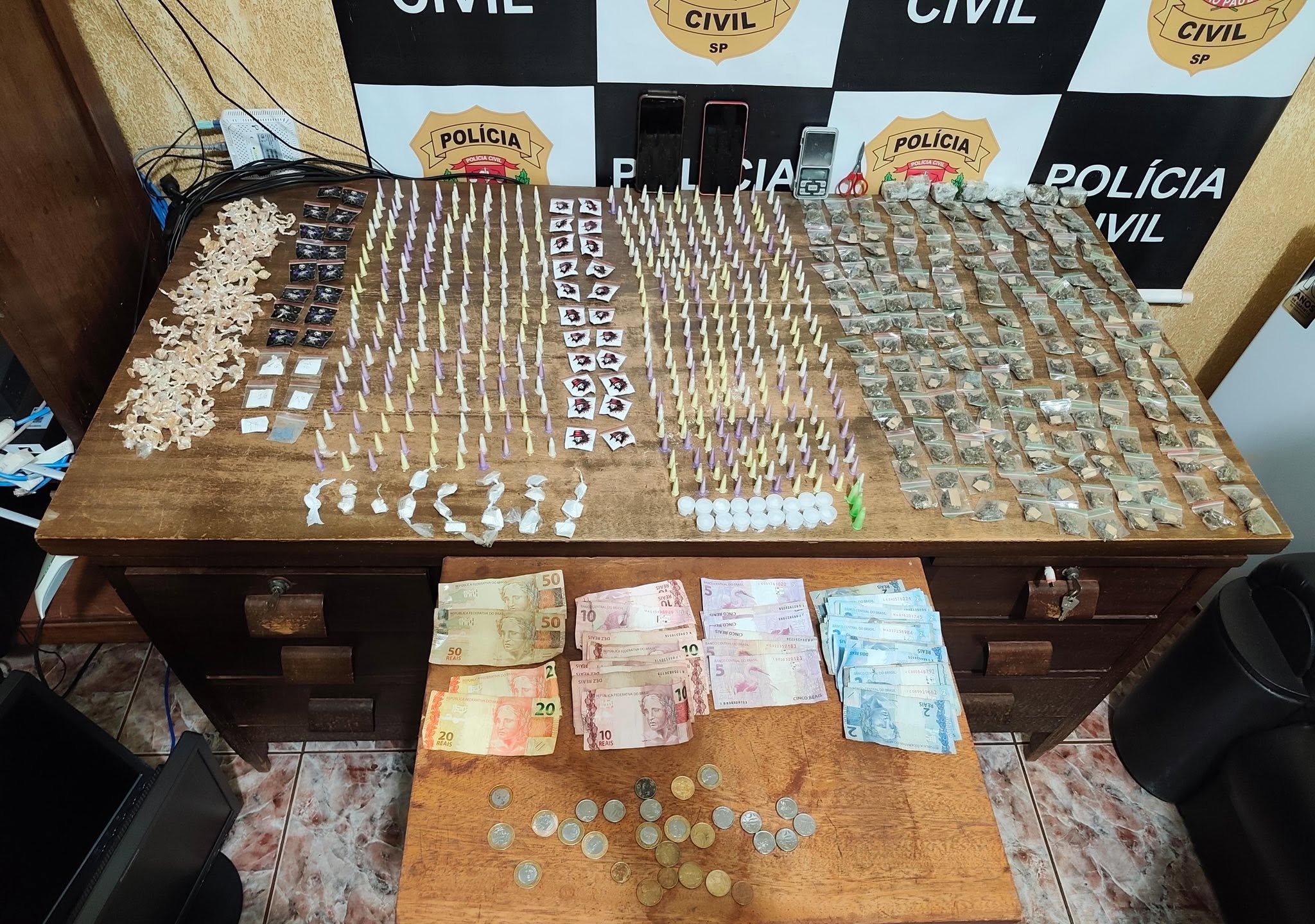 OPERAÇÃO SÃO JOÃO RESULTA EM GRANDE APREENSÃO DROGAS EM MIGUELÓPOLIS (SP). UMA PESSOA FOI PRESA
