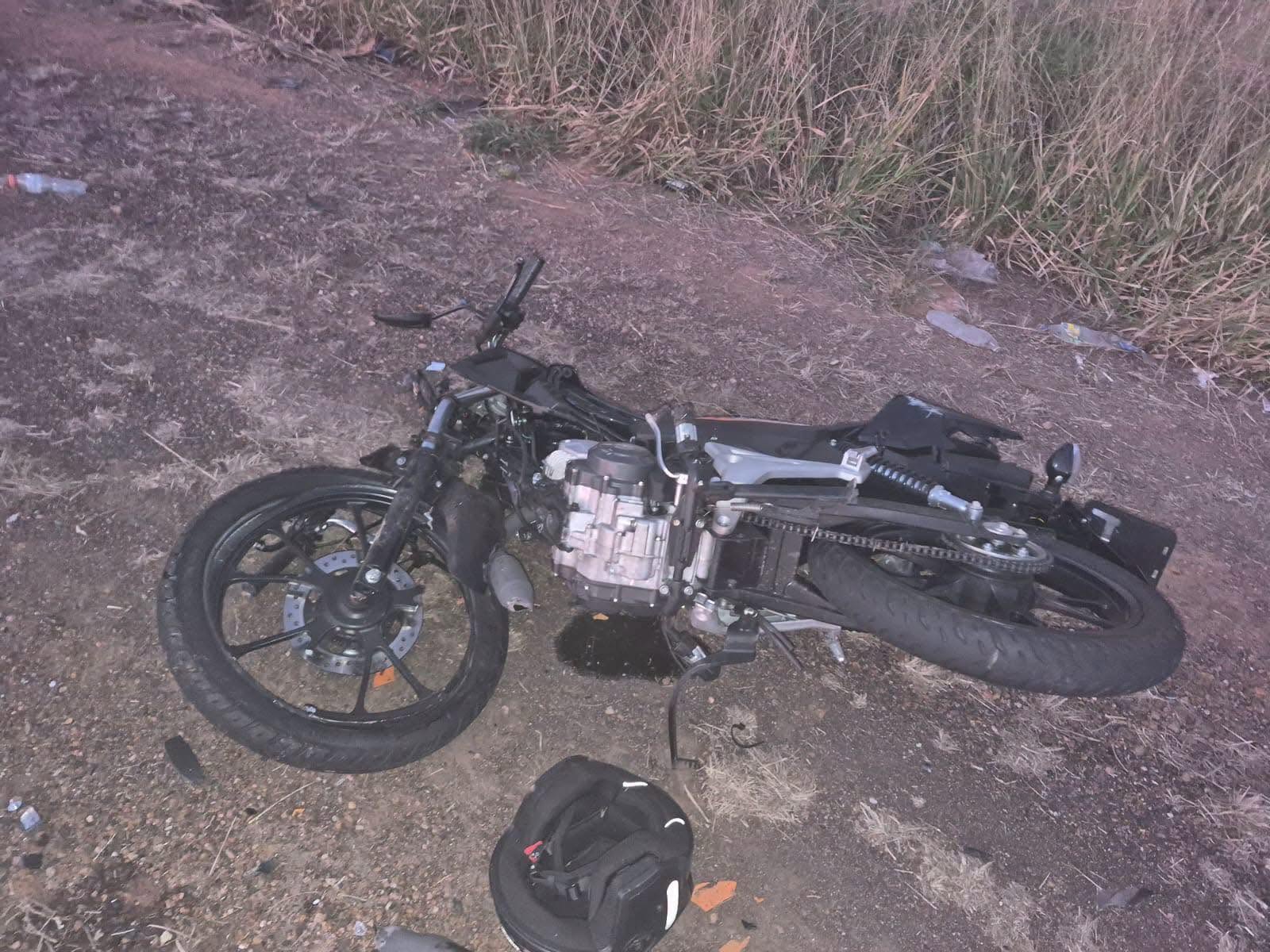 DOIS MOTOCICLISTAS MORREM EM ACIDENTE ENTRE RIFAINA E SACRAMENTO; MOTORISTA É PRESO POR EMBRIAGUEZ AO VOLANTE