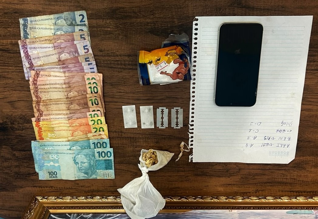 DENÚNCIA LEVA A PRISÃO DE SUSPEITO DE ENVOLVIMENTO COM O TRÁFICO DE DROGAS NO MUTIRÃO 2 EM GUAÍRA