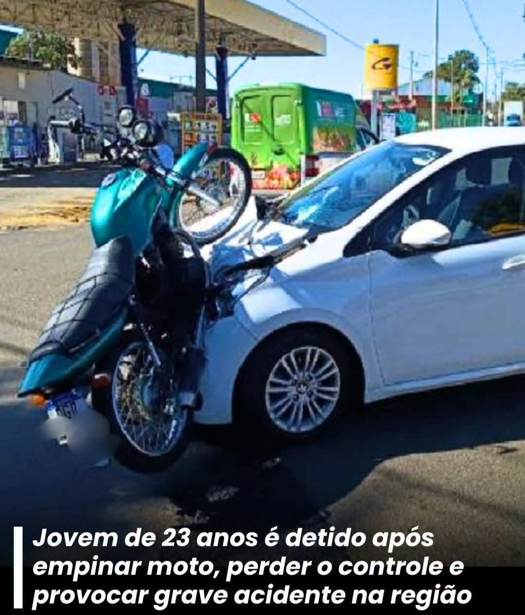 REGIÃOI: JOVEM É PRESO APÓS EMPINAR MOTO, PERDER O CONTROLE E PROVOCAR ACIDENTE EM CRISTAIS PAULISTA (SP)