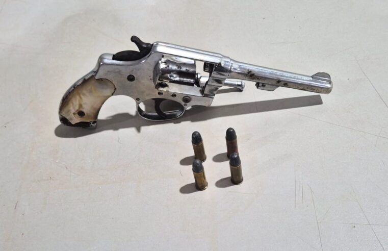 HOMEM É PRESO, EM GUAÍRA, ACUSADO DE EMBRIAGUEZ AO VOLANTE E POSSE ILEGAL DE ARMA DE FOGO