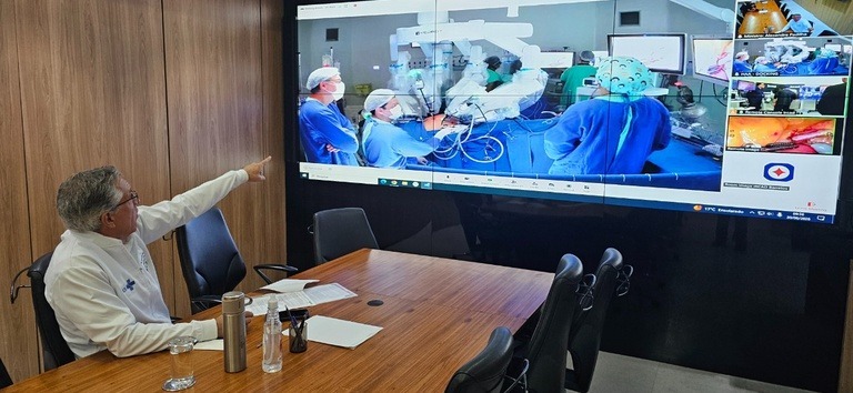 SUS REALIZA PRIMEIRA TELECIRURGIA ROBÓTICA ONCOLÓGICA DE LONGA DISTÂNCIA, COM CONEXÃO ENTRE PORTO VELHO E HOSPITAL DE AMOR DE BARRETOS