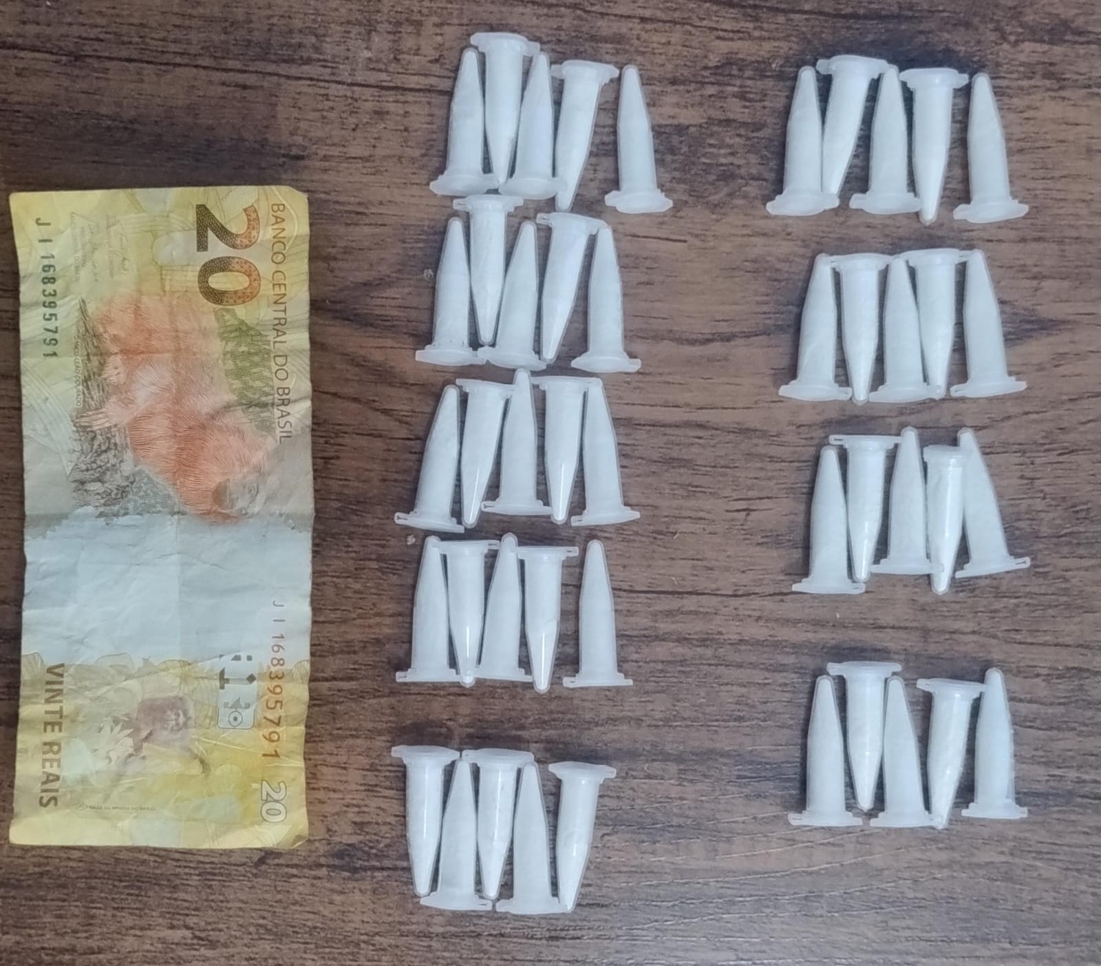 MENOR É APREENDIDO PELA PM EM GUAÍRA POR SUSPEITA DE ENVOLVIMENTO COM O TRÁFICO DE DROGAS