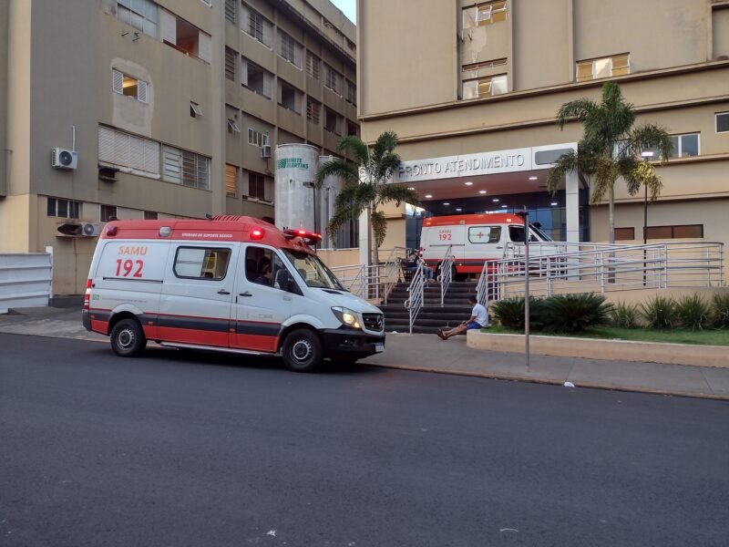 IDOSA FICA GRAVEMENTE FERIDA AO SER ATROPELADA POR MOTO EM BARRETOS (SP)