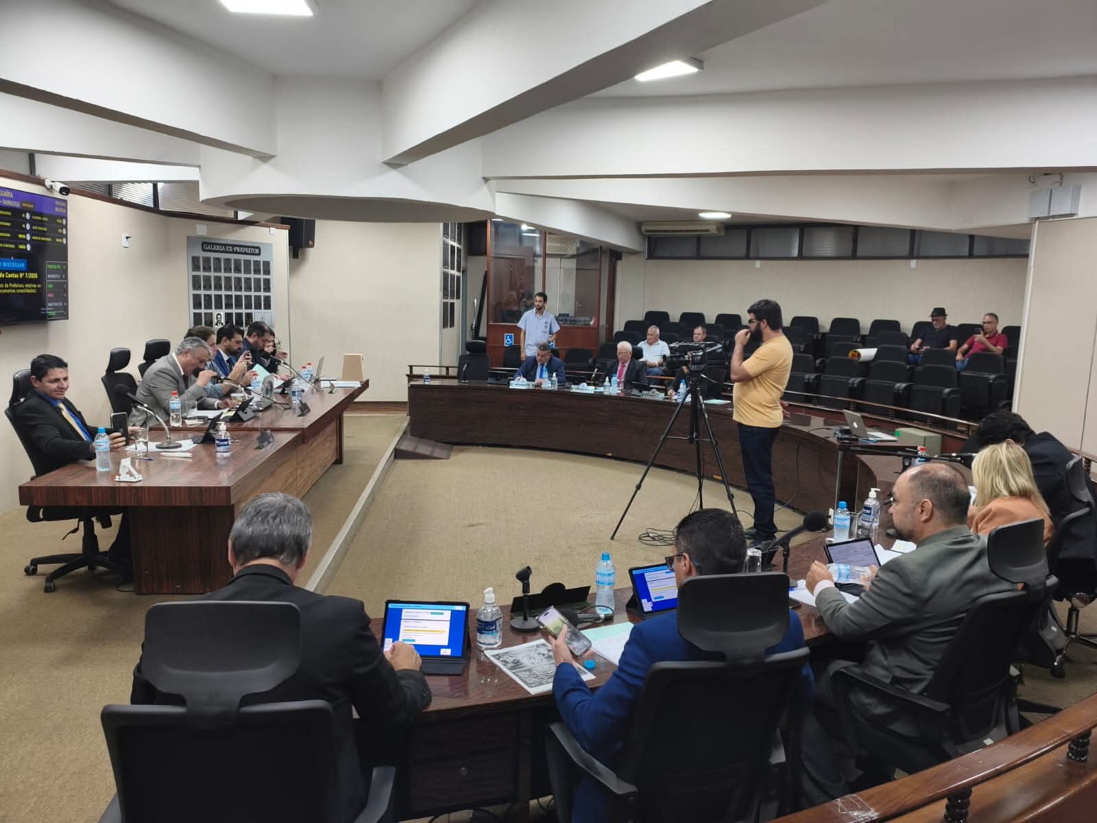 SEM PROJETOS PARA VOTAÇÃO, EMBATES ENTRE VEREADORES DEVEM MARCAR REUNIÃO DA CÂMARA MUNICIPAL DE GUAÍRA DESTA TERÇA-FEIRA, 1º DE SETEMBRO