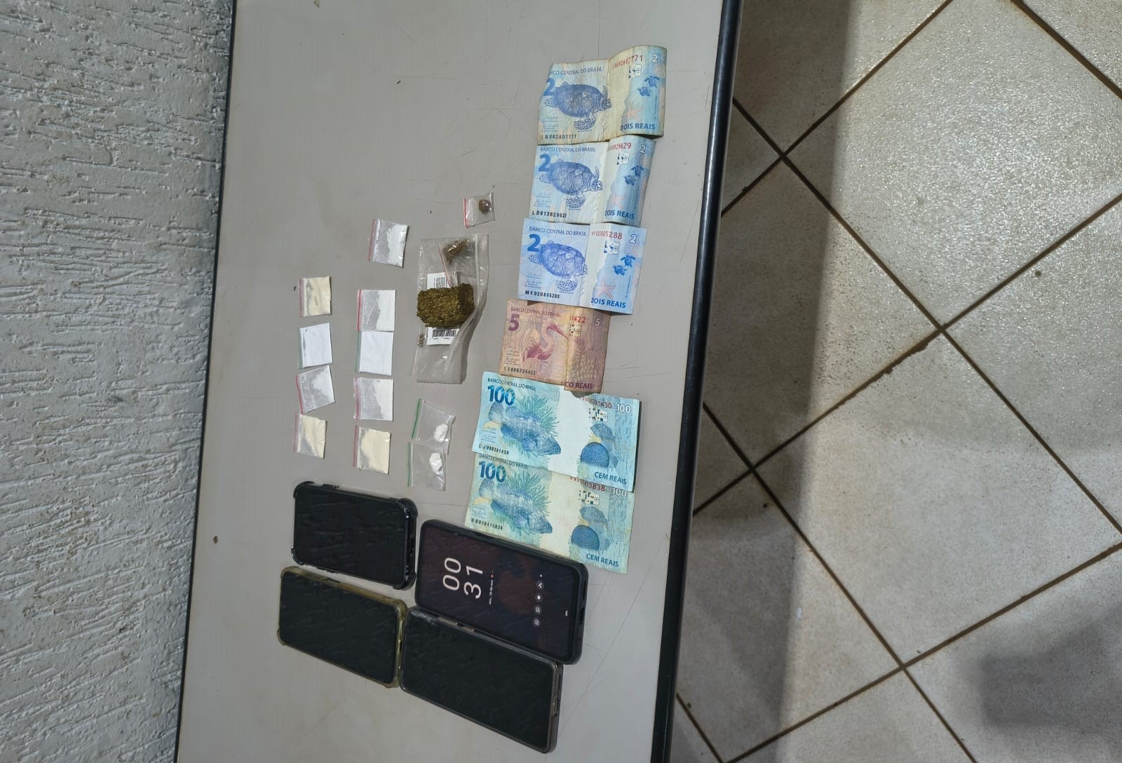 POLÍCIA MILITAR PRENDE DOIS SUSPEITOS DE ENVOLVIMENTO COM O TRÁFICO EM GUAÍRA